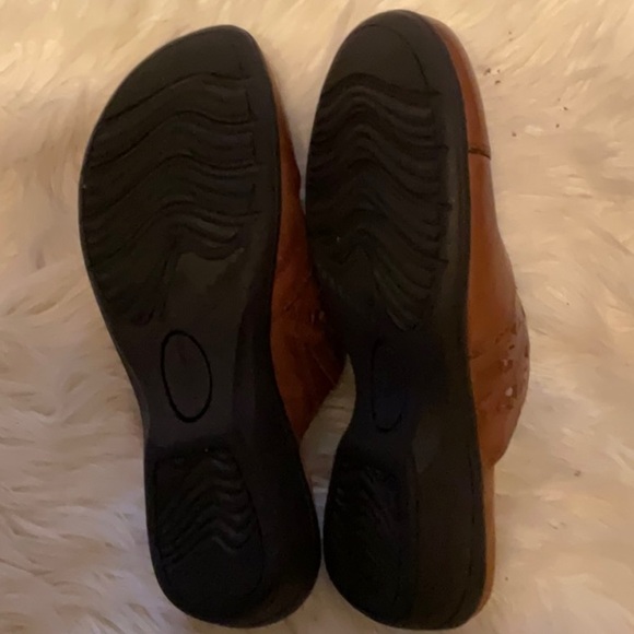 G.H. & Co Women Effie Leather Clogs Size 9 - Picture 7 of 7